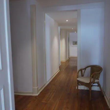 Vintage Near Chiado * Lisbona