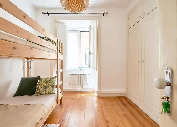 Vintage Near Chiado * Lisboa