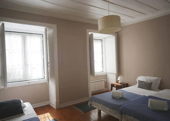 Vintage Near Chiado Lisboa